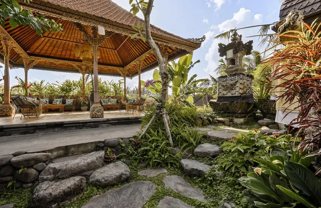 Airsania Ubud Antique Villas-1